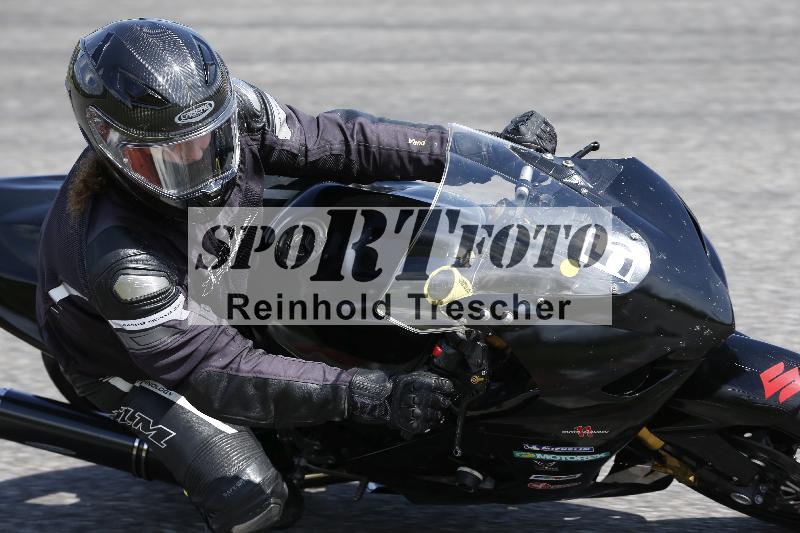 Archiv-2025/09 22.04.2025 Cornu Master School ADR/rot-rouge/5